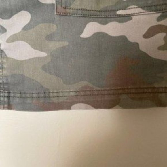 AEROPOSTALE ARMY GREEN CAMO A-LINE MINI SKIRT 6 - Picture 7 of 9